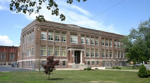 800px-Plymouth's_Third_High_School_Building